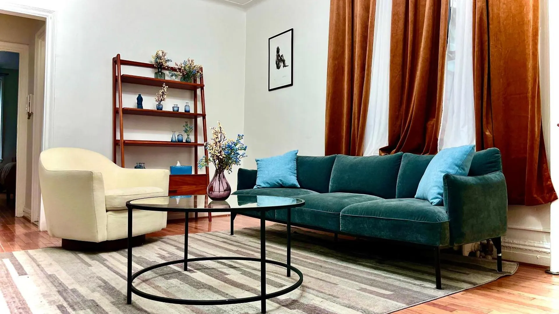 Apartment Beauty In The Heart Of The Village New York